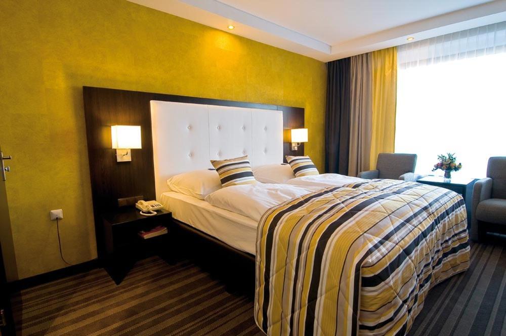 Hotel Moers Van Der Valk Luaran gambar