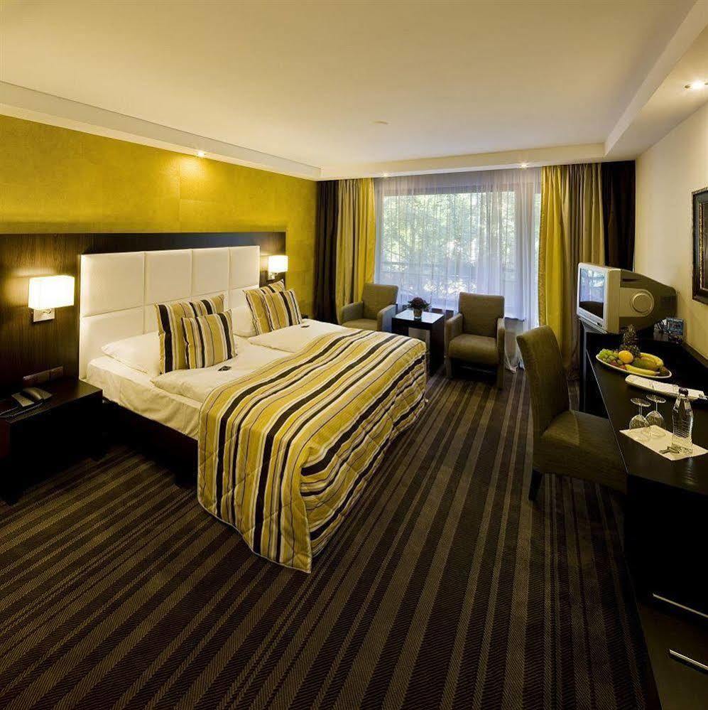 Hotel Moers Van Der Valk Luaran gambar